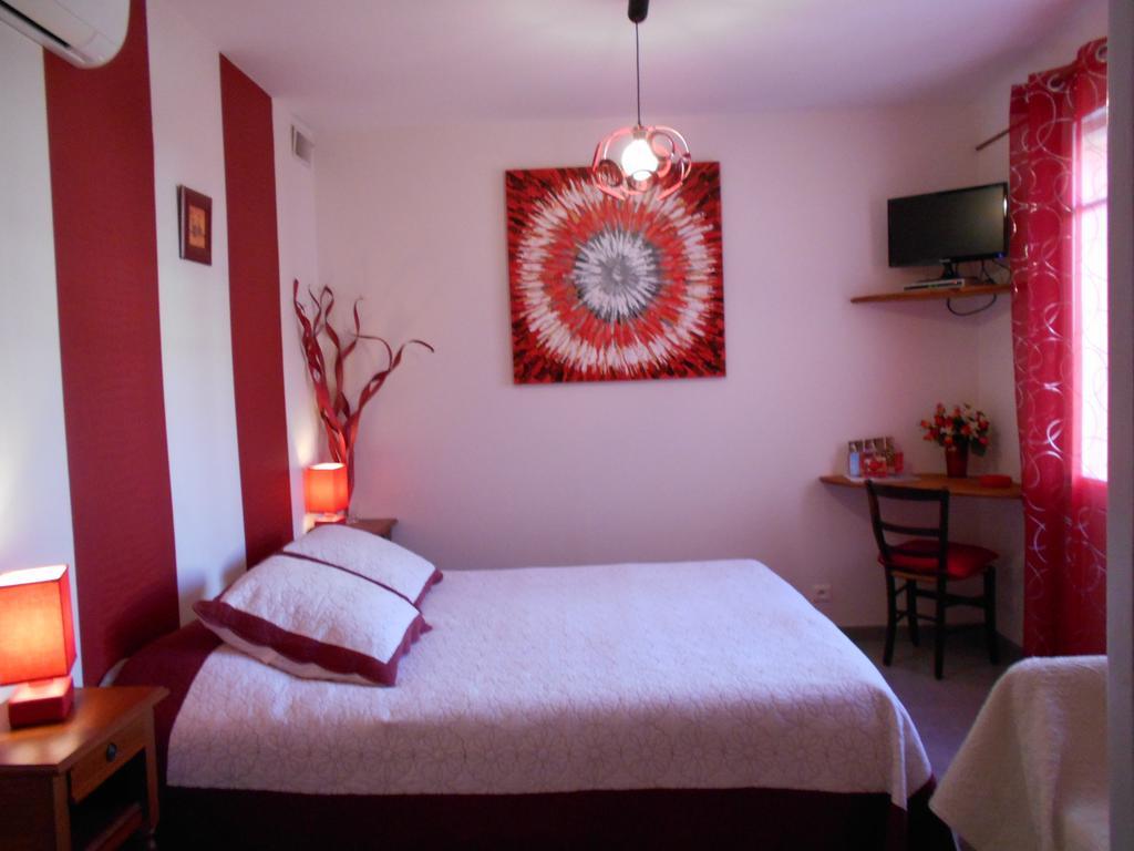 Les Tilleuls B&B 오랑주 객실 사진